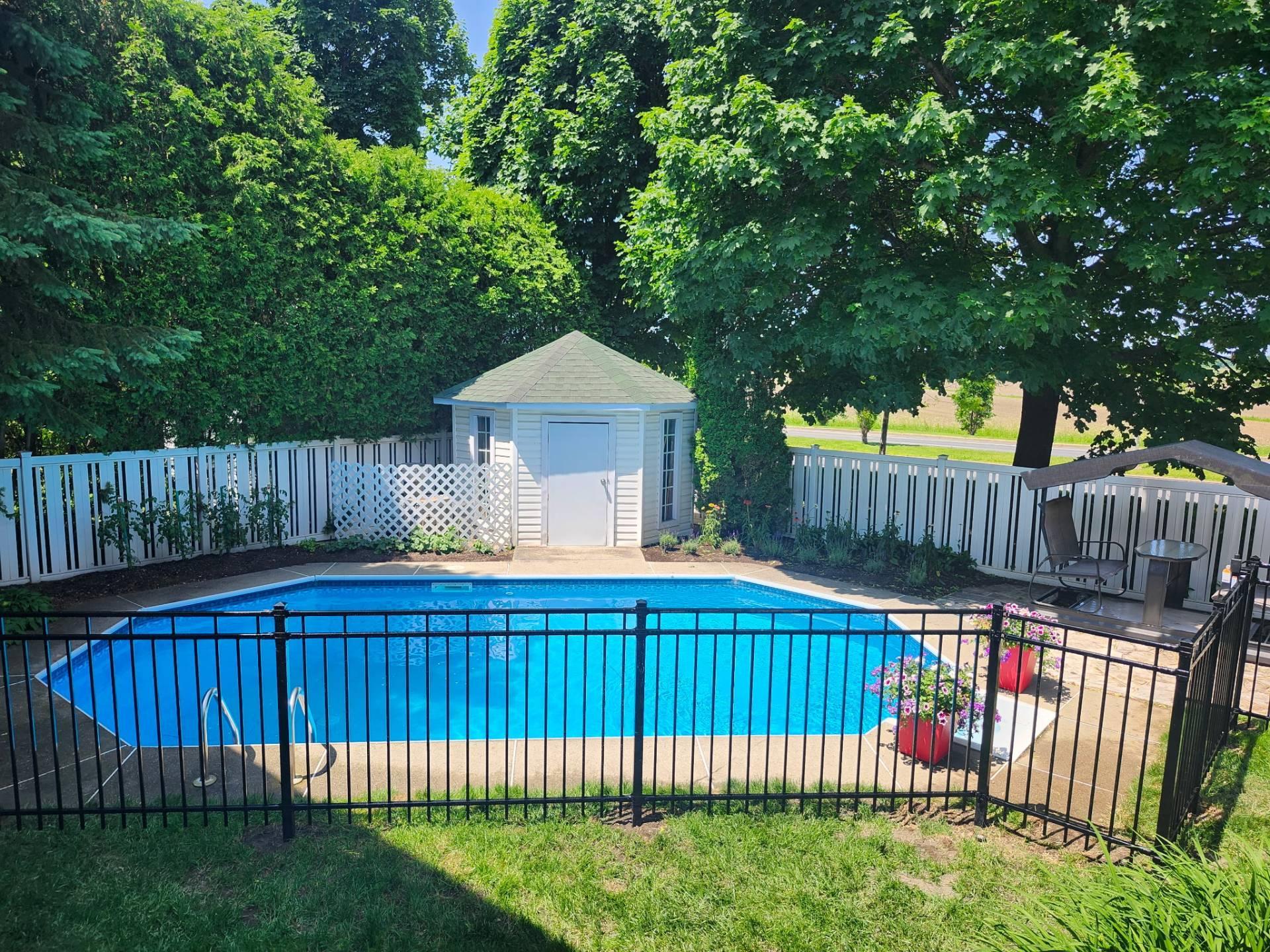 









350


Rue Gouin

,
Saint-Bruno-de-Montarville,




QC
J3V6C8

