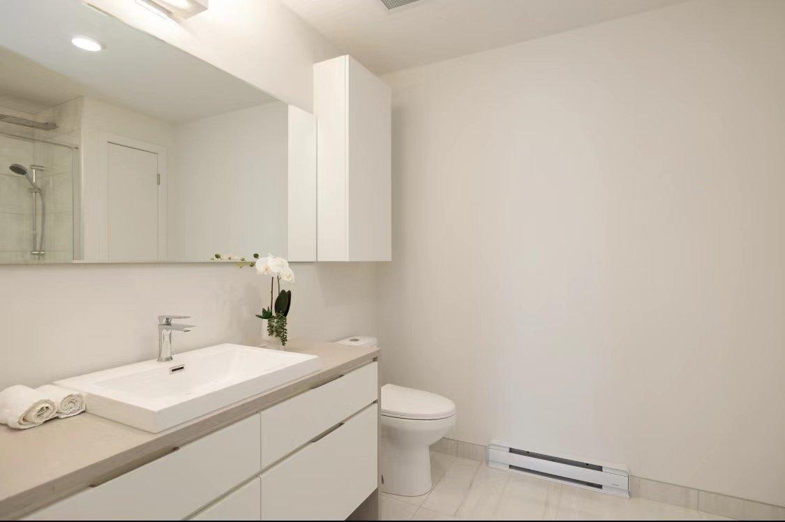









1288


Rue St-Antoine O.

, TH2,
Montréal (Ville-Marie),




QC
H3C0X6

