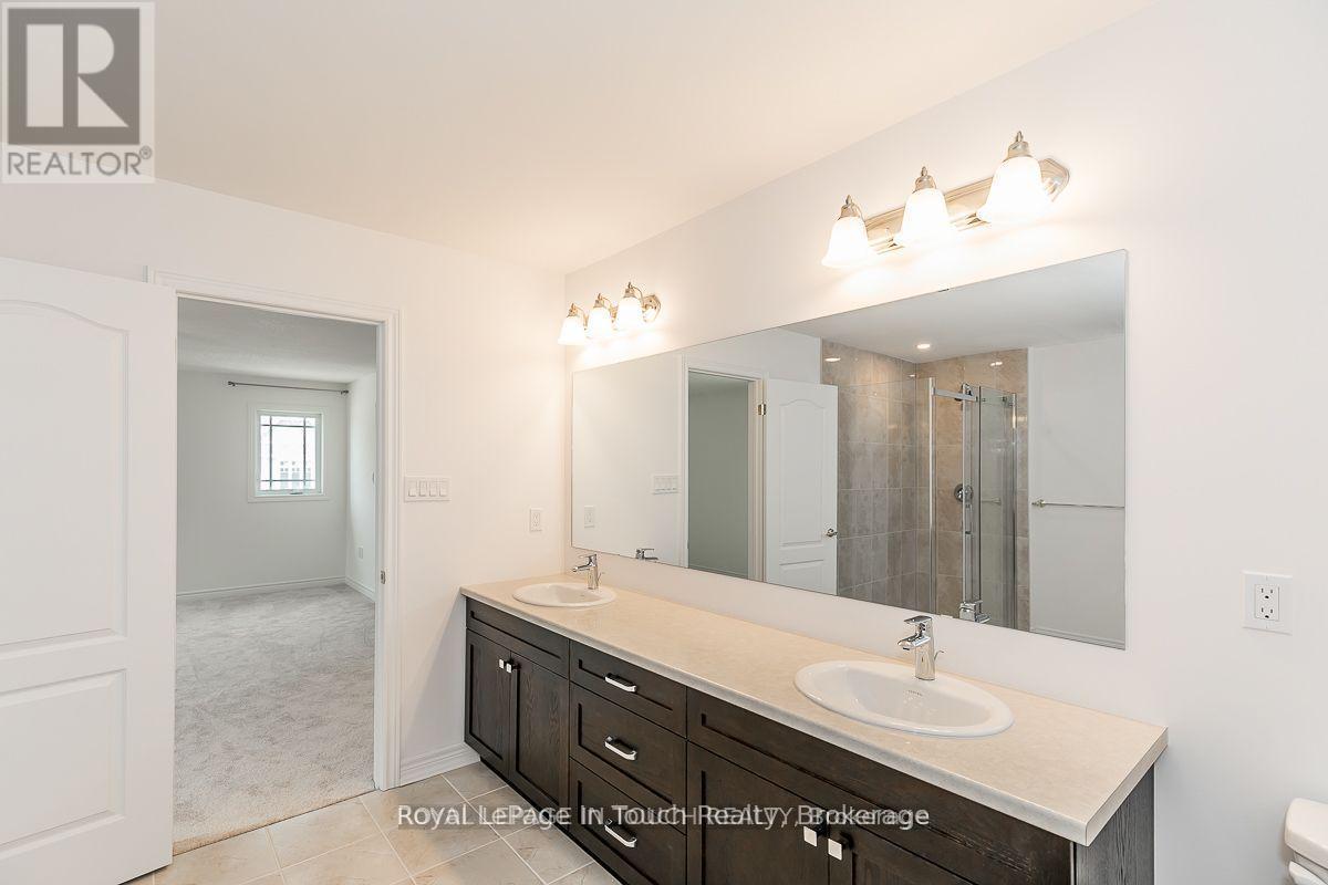 












2 ROWLAND STREET

,
Collingwood,




Ontario
L9Y5M5

