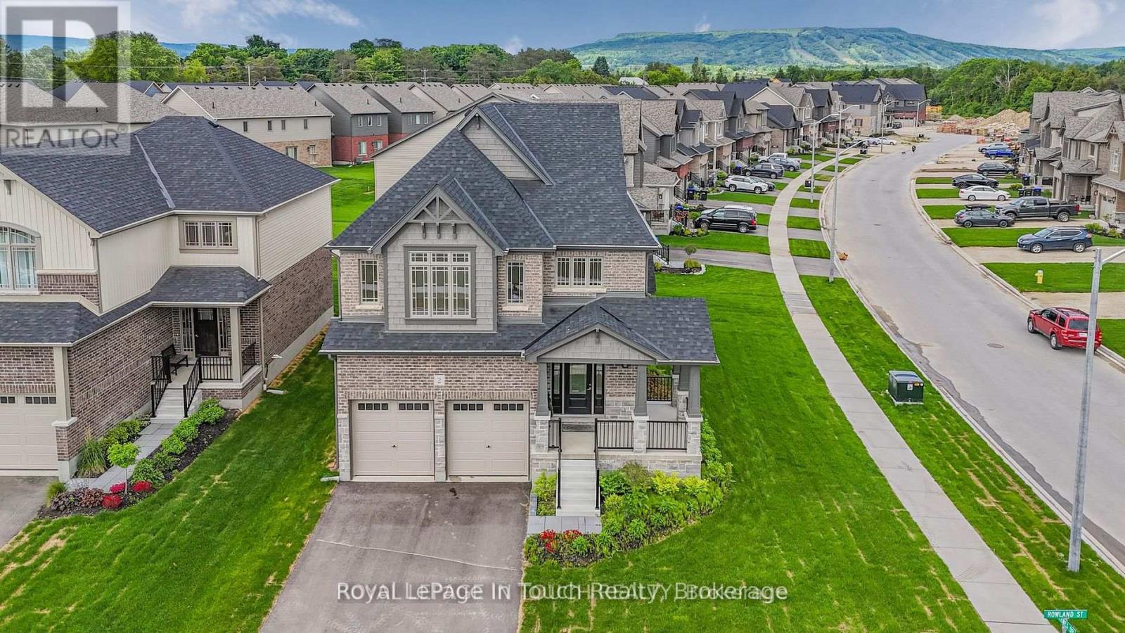 












2 ROWLAND STREET

,
Collingwood,




Ontario
L9Y5M5

