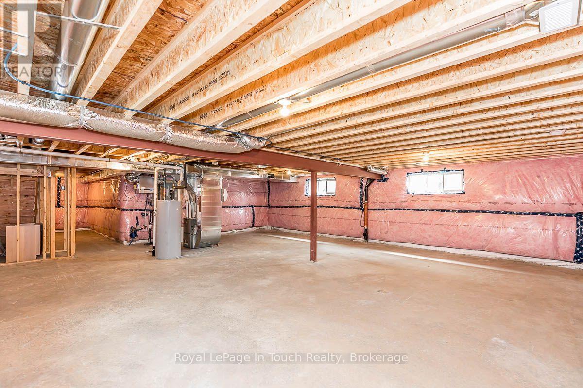 












2 ROWLAND STREET

,
Collingwood,




Ontario
L9Y5M5

