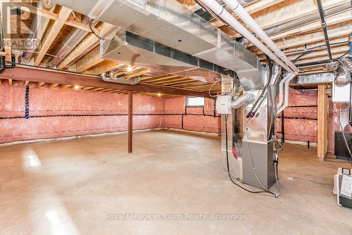 












2 ROWLAND STREET

,
Collingwood,




Ontario
L9Y5M5

