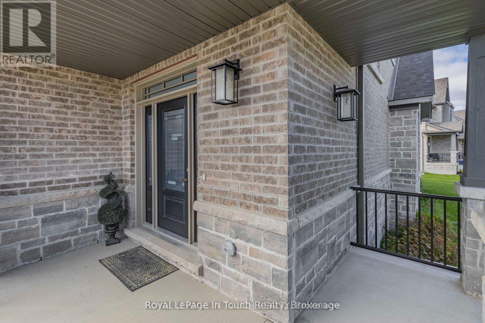 












2 ROWLAND STREET

,
Collingwood,




Ontario
L9Y5M5

