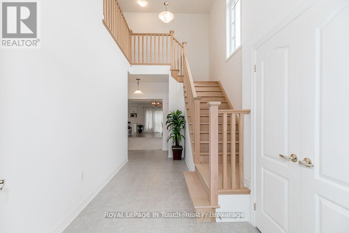 












2 ROWLAND STREET

,
Collingwood,




Ontario
L9Y5M5

