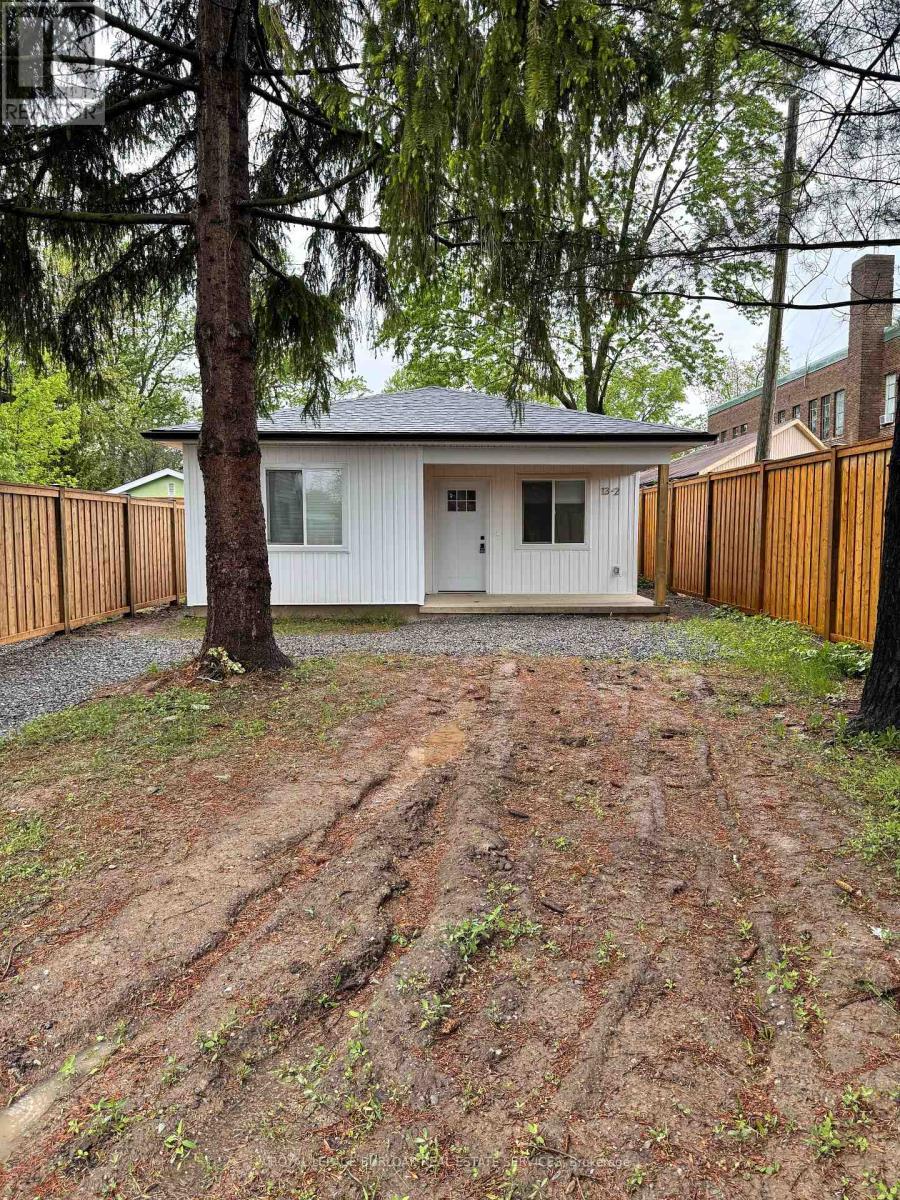 












2 - 13 DUNCAN STREET

,
Welland,




Ontario
L3B2C5

