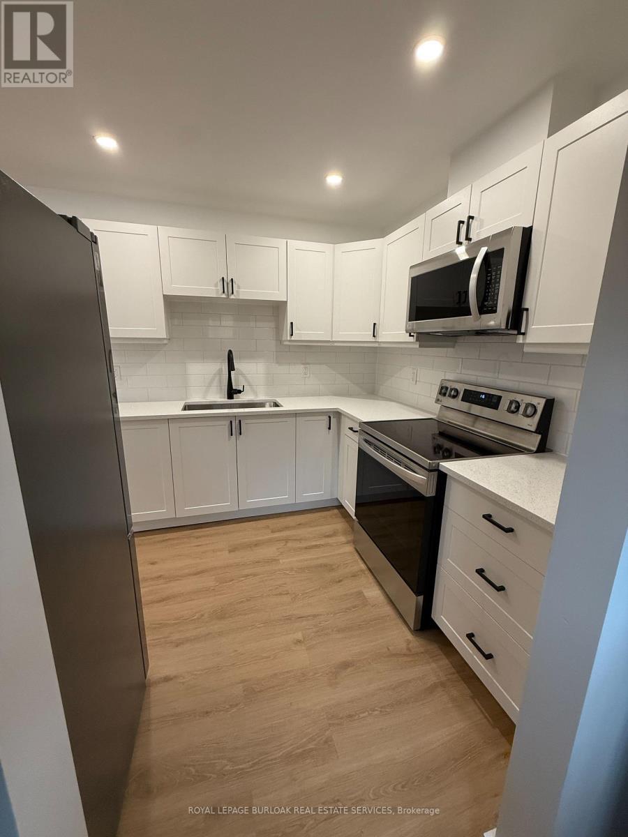 












2 - 13 DUNCAN STREET

,
Welland,




Ontario
L3B2C5

