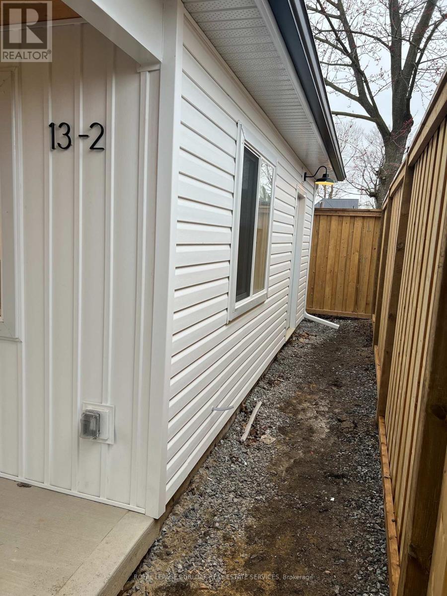 












2 - 13 DUNCAN STREET

,
Welland,




Ontario
L3B2C5

