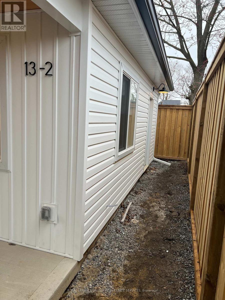 












2 - 13 DUNCAN STREET

,
Welland,




Ontario
L3B2C5

