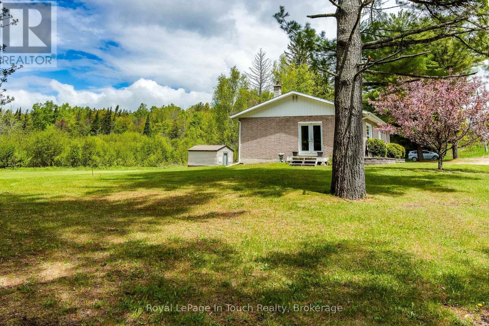 












284 CONCESSION 12 ROAD E

,
Tiny,




Ontario
L0L2J0

