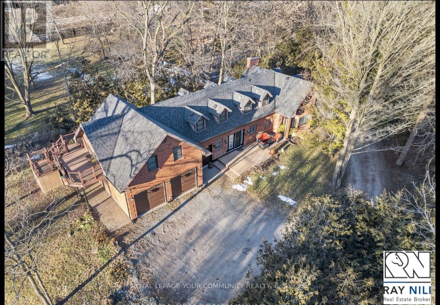 












15550 DUFFERIN STREET

,
King,




Ontario
L7B1K5

