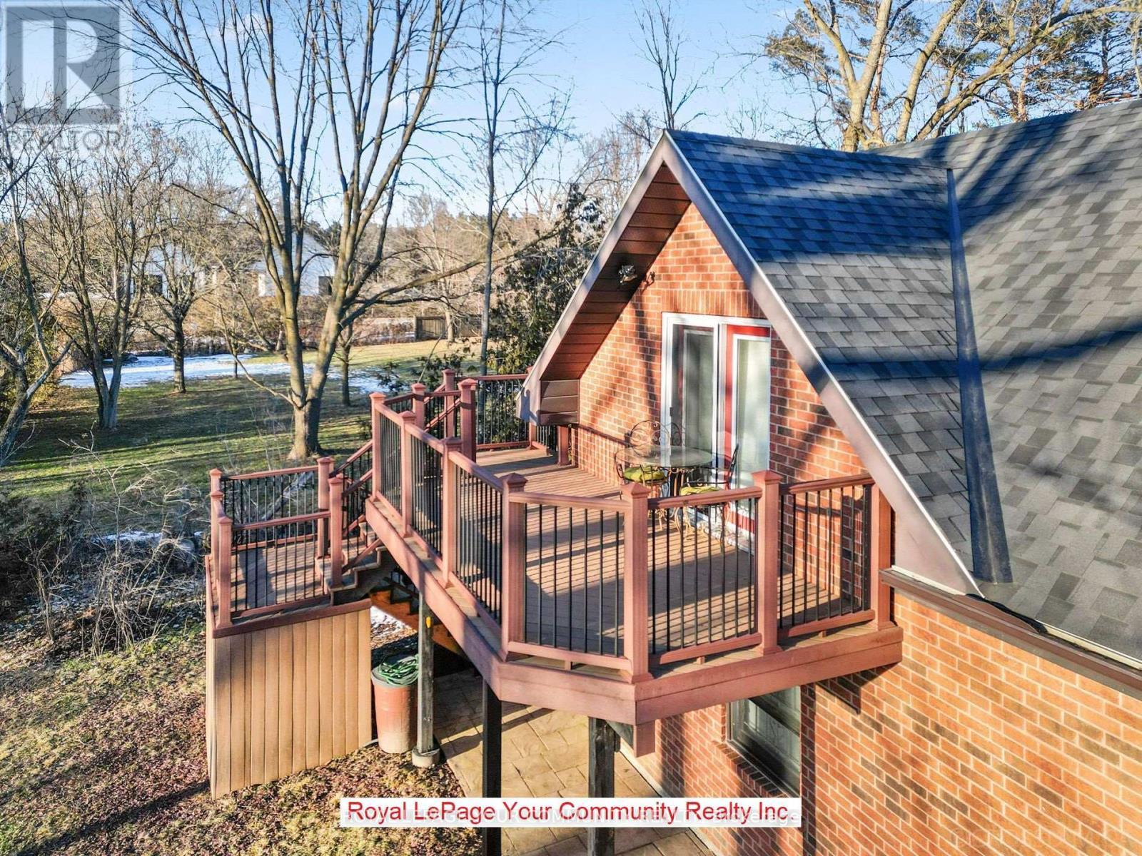 












15550 DUFFERIN STREET

,
King,




Ontario
L7B1K5

