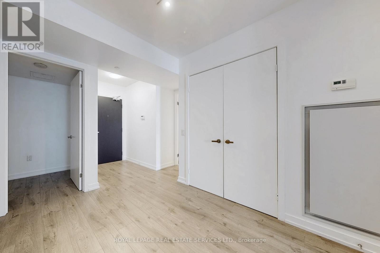












612 - 77 SHUTER STREET

,
Toronto,




Ontario
M5B0B8

