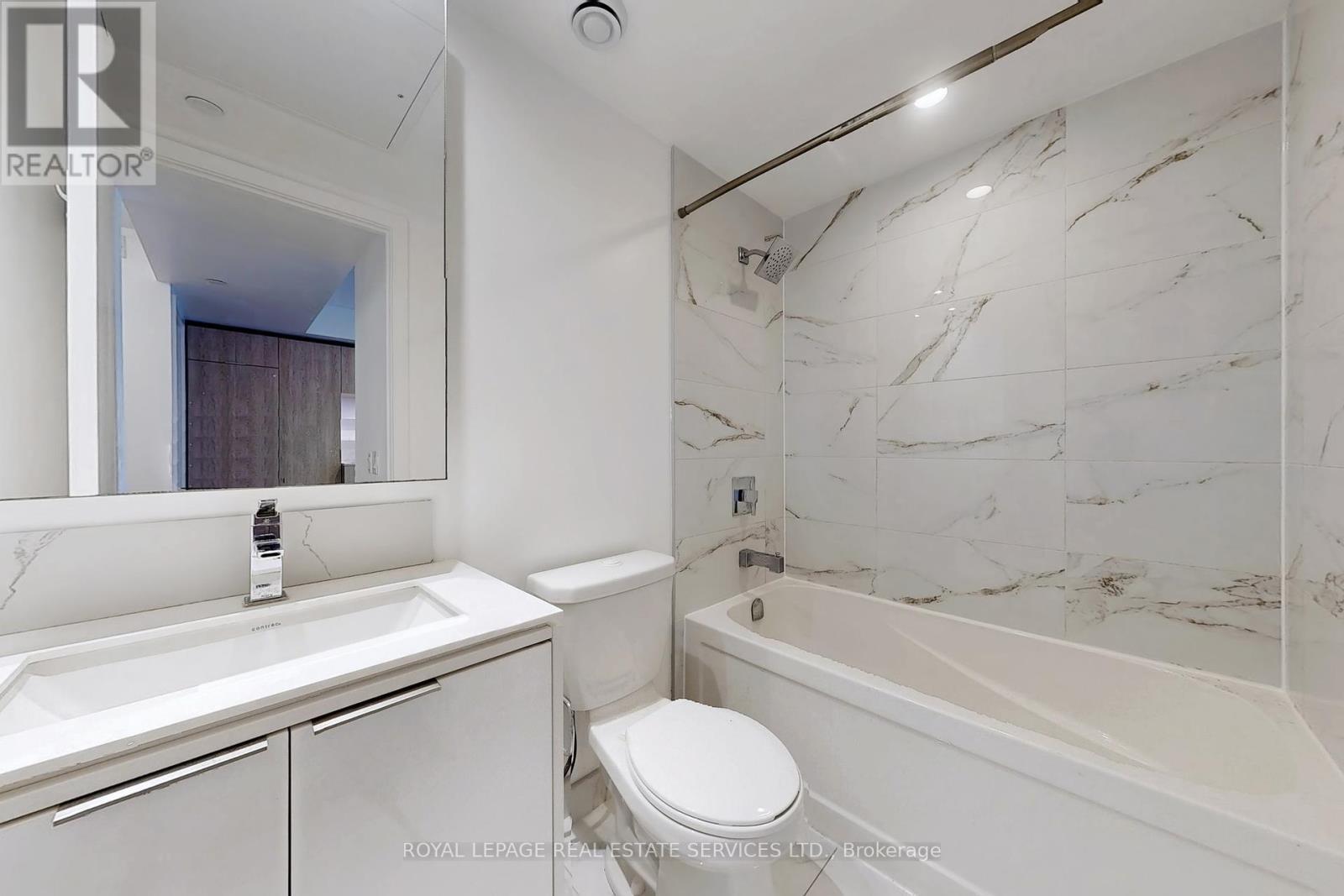 












612 - 77 SHUTER STREET

,
Toronto,




Ontario
M5B0B8

