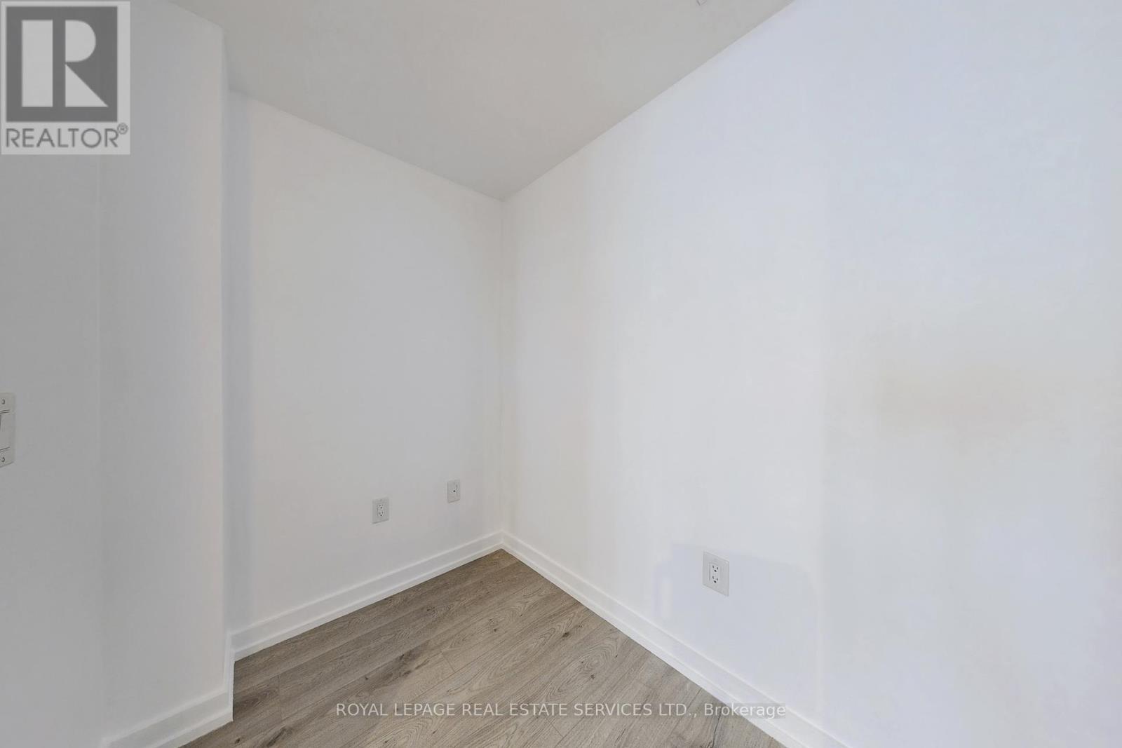 












612 - 77 SHUTER STREET

,
Toronto,




Ontario
M5B0B8

