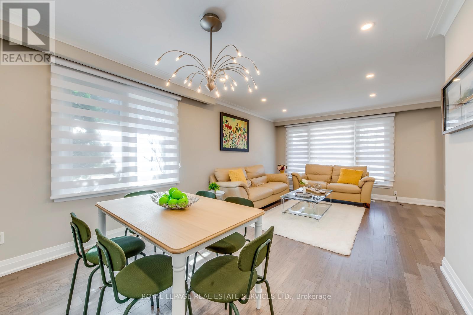 












577 TRUDALE COURT

,
Oakville,




Ontario
L6L4H2

