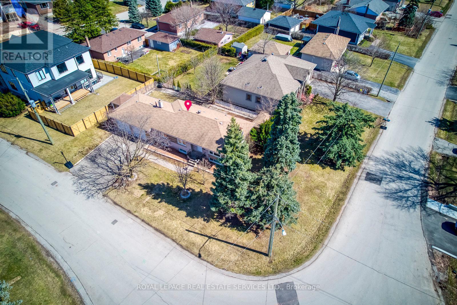 












577 TRUDALE COURT

,
Oakville,




Ontario
L6L4H2

