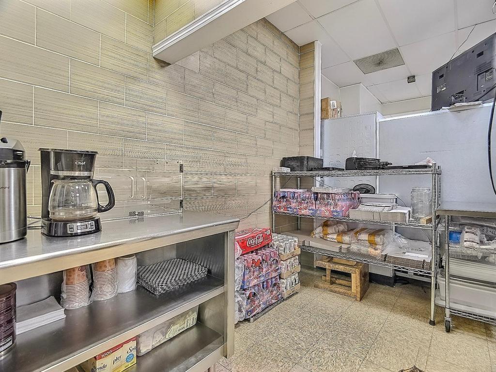 









177


Boul. St-Joseph

,
Gatineau (Hull),




QC
J8Y2Y6

