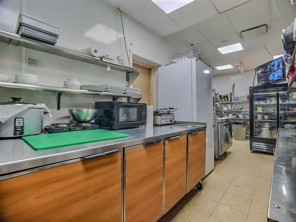 









177


Boul. St-Joseph

,
Gatineau (Hull),




QC
J8Y2Y6

