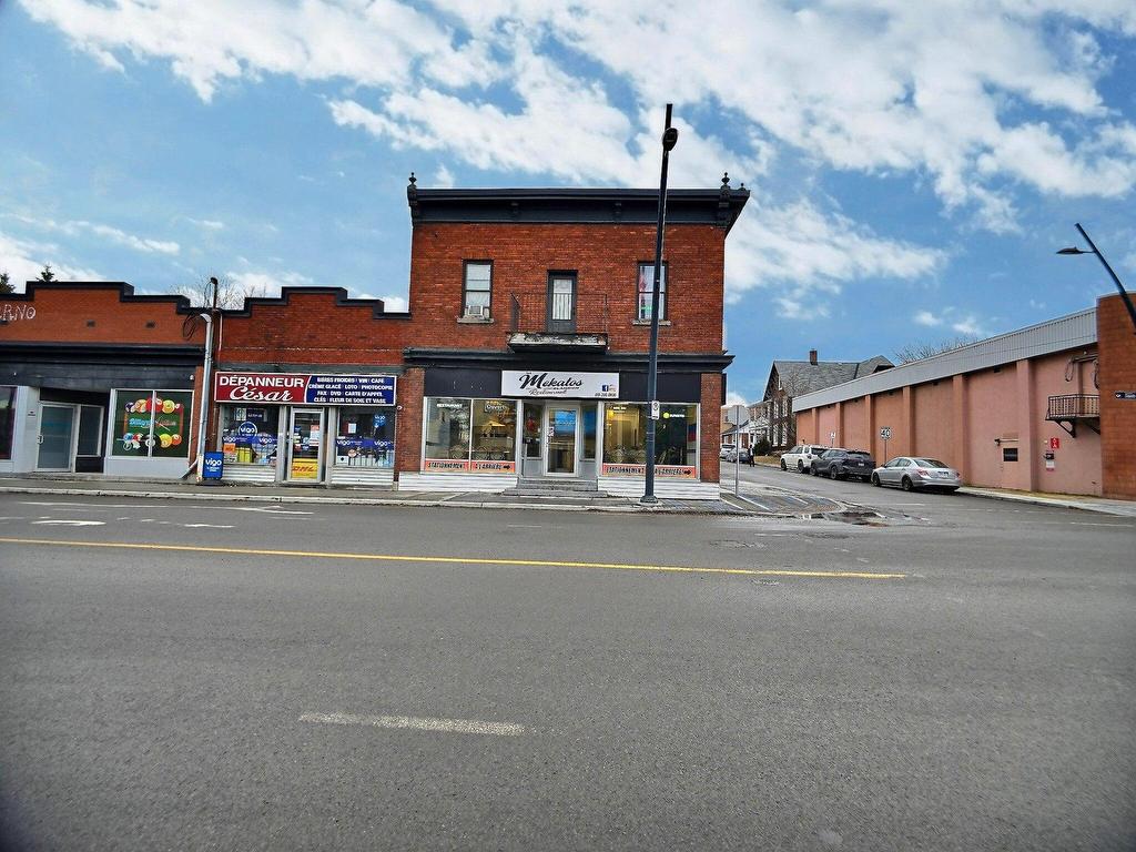 









177


Boul. St-Joseph

,
Gatineau (Hull),




QC
J8Y2Y6

