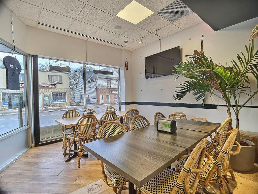 









177


Boul. St-Joseph

,
Gatineau (Hull),




QC
J8Y2Y6

