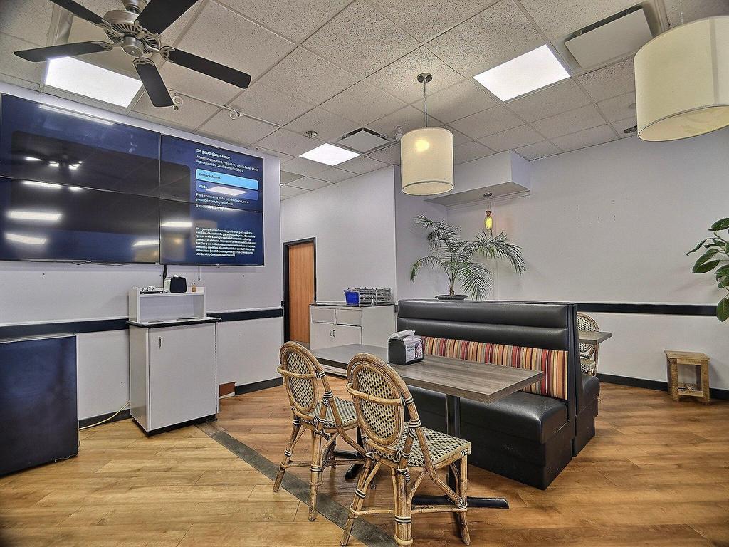 









177


Boul. St-Joseph

,
Gatineau (Hull),




QC
J8Y2Y6

