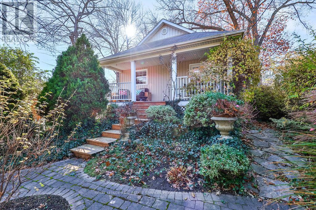 












1486 KENMUIR AVENUE

,
Mississauga,




Ontario
L5G4B5

