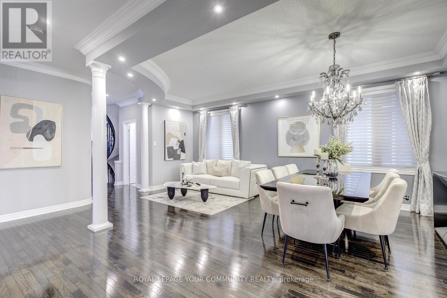 












35 CHAYNA CRESCENT

,
Vaughan,




Ontario
L6A0N2

