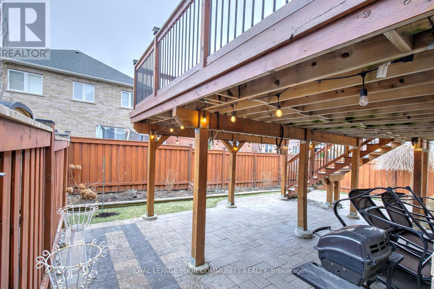 












35 CHAYNA CRESCENT

,
Vaughan,




Ontario
L6A0N2

