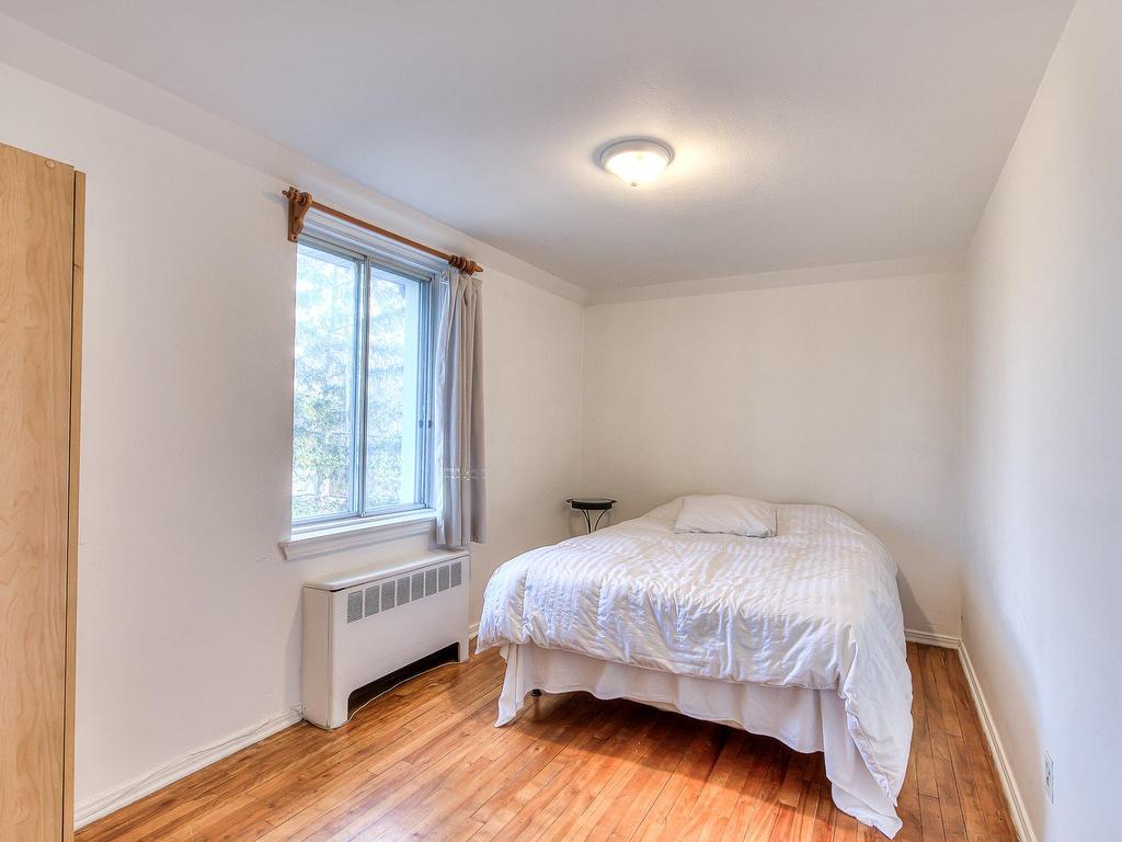 









2341


Rue Lavallée

,
Montréal (Ahuntsic-Cartierville),




QC
H3M1N9

