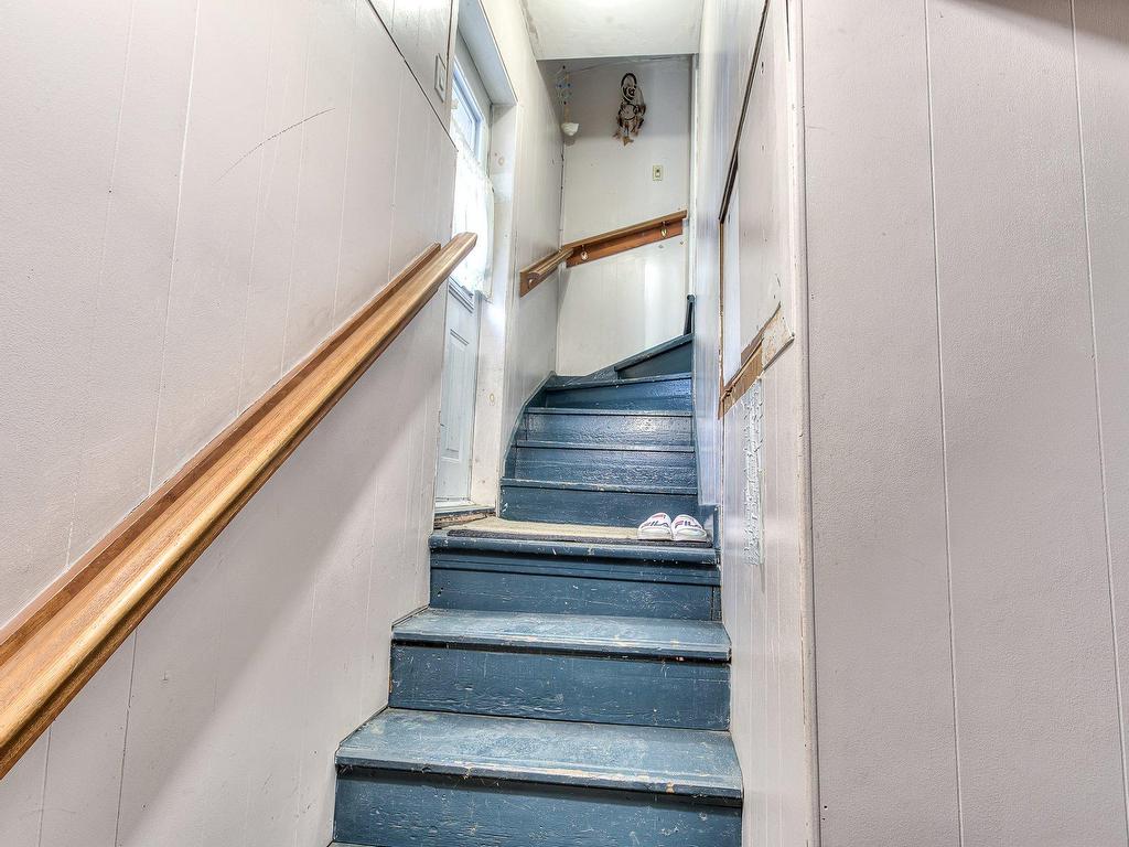 









2341


Rue Lavallée

,
Montréal (Ahuntsic-Cartierville),




QC
H3M1N9

