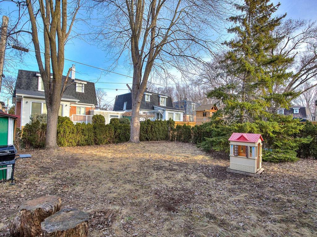 









2341


Rue Lavallée

,
Montréal (Ahuntsic-Cartierville),




QC
H3M1N9


