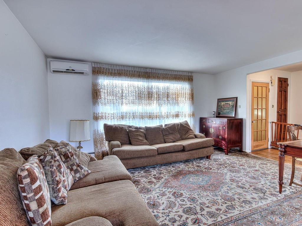 









2341


Rue Lavallée

,
Montréal (Ahuntsic-Cartierville),




QC
H3M1N9

