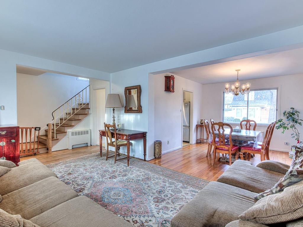 









2341


Rue Lavallée

,
Montréal (Ahuntsic-Cartierville),




QC
H3M1N9

