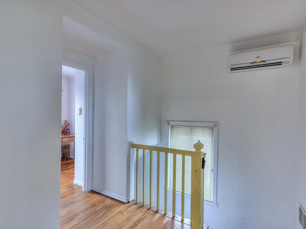 









2341


Rue Lavallée

,
Montréal (Ahuntsic-Cartierville),




QC
H3M1N9


