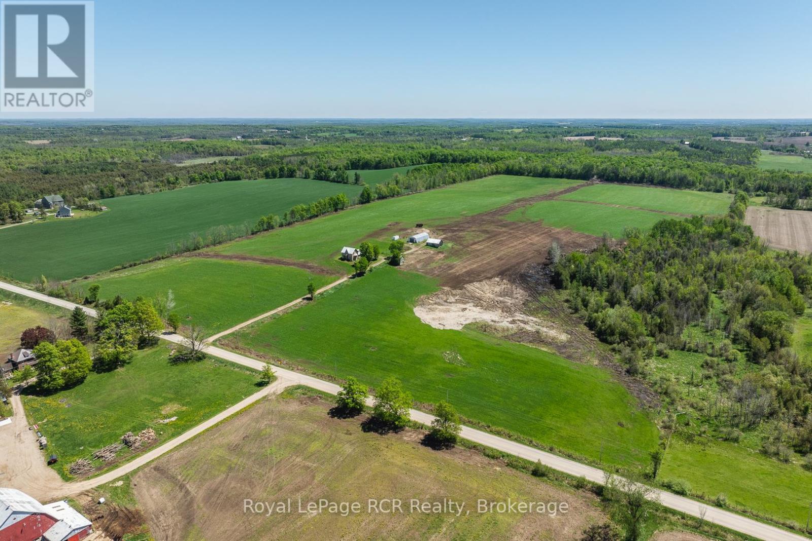 












521106 12 NDR (EAST SIDE) CONCESSION

,
West Grey,







Ontario
N0G1S0

