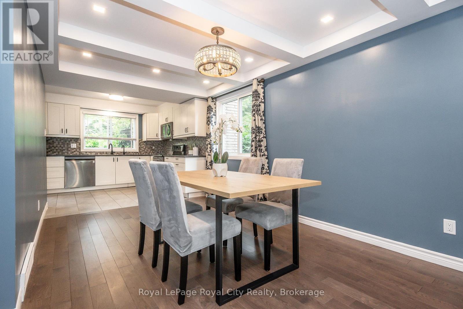 












236 IRONWOOD ROAD

,
Guelph (Kortright West),




Ontario
N1G3G1

