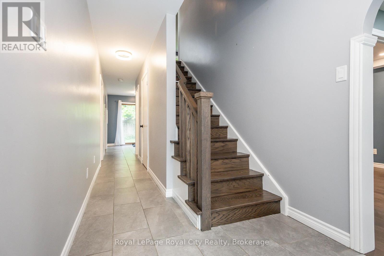 












236 IRONWOOD ROAD

,
Guelph (Kortright West),




Ontario
N1G3G1

