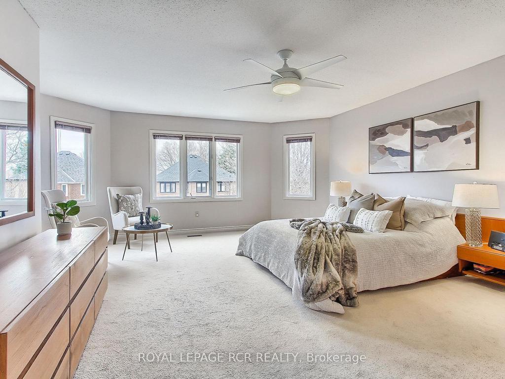 









611


Gagnon

Place,
Newmarket,




ON
L3X 1V8

