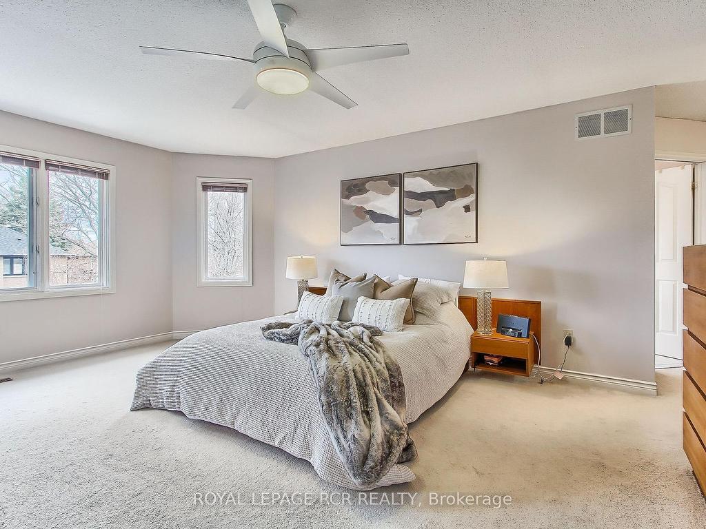 









611


Gagnon

Place,
Newmarket,




ON
L3X 1V8

