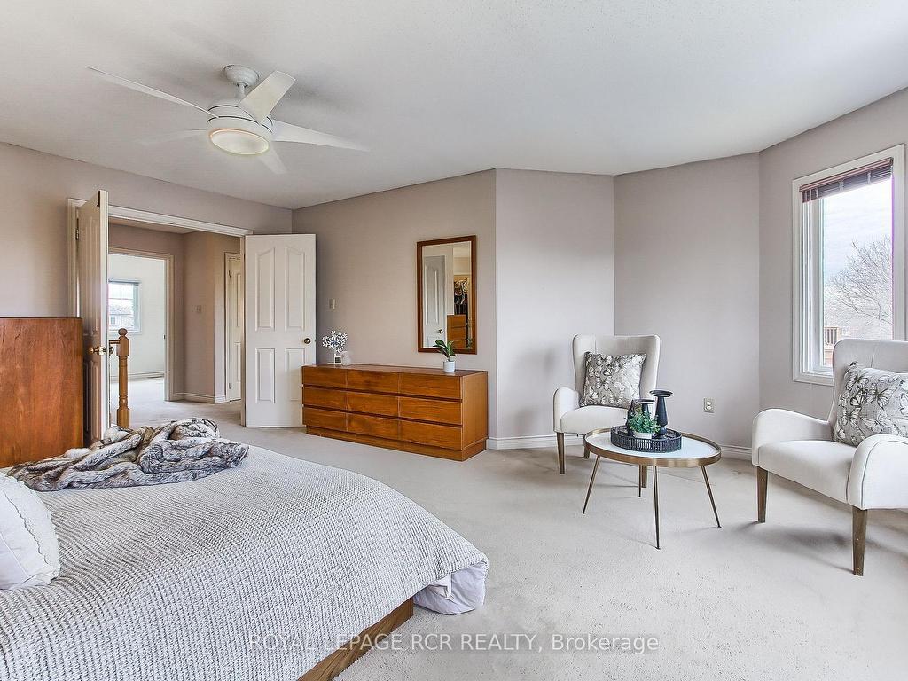 









611


Gagnon

Place,
Newmarket,




ON
L3X 1V8

