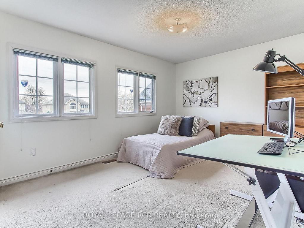 









611


Gagnon

Place,
Newmarket,




ON
L3X 1V8

