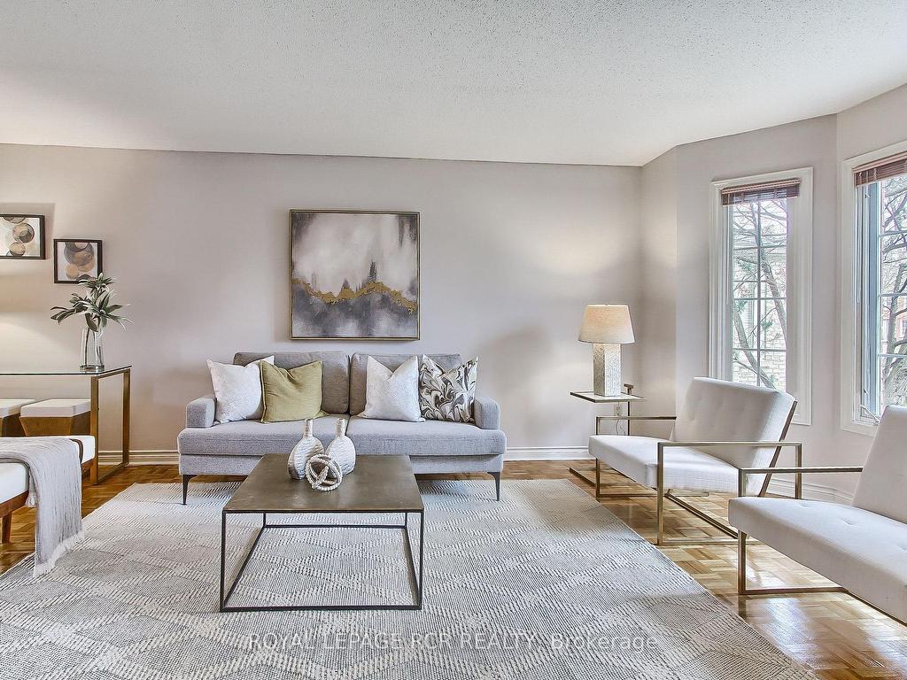 









611


Gagnon

Place,
Newmarket,




ON
L3X 1V8

