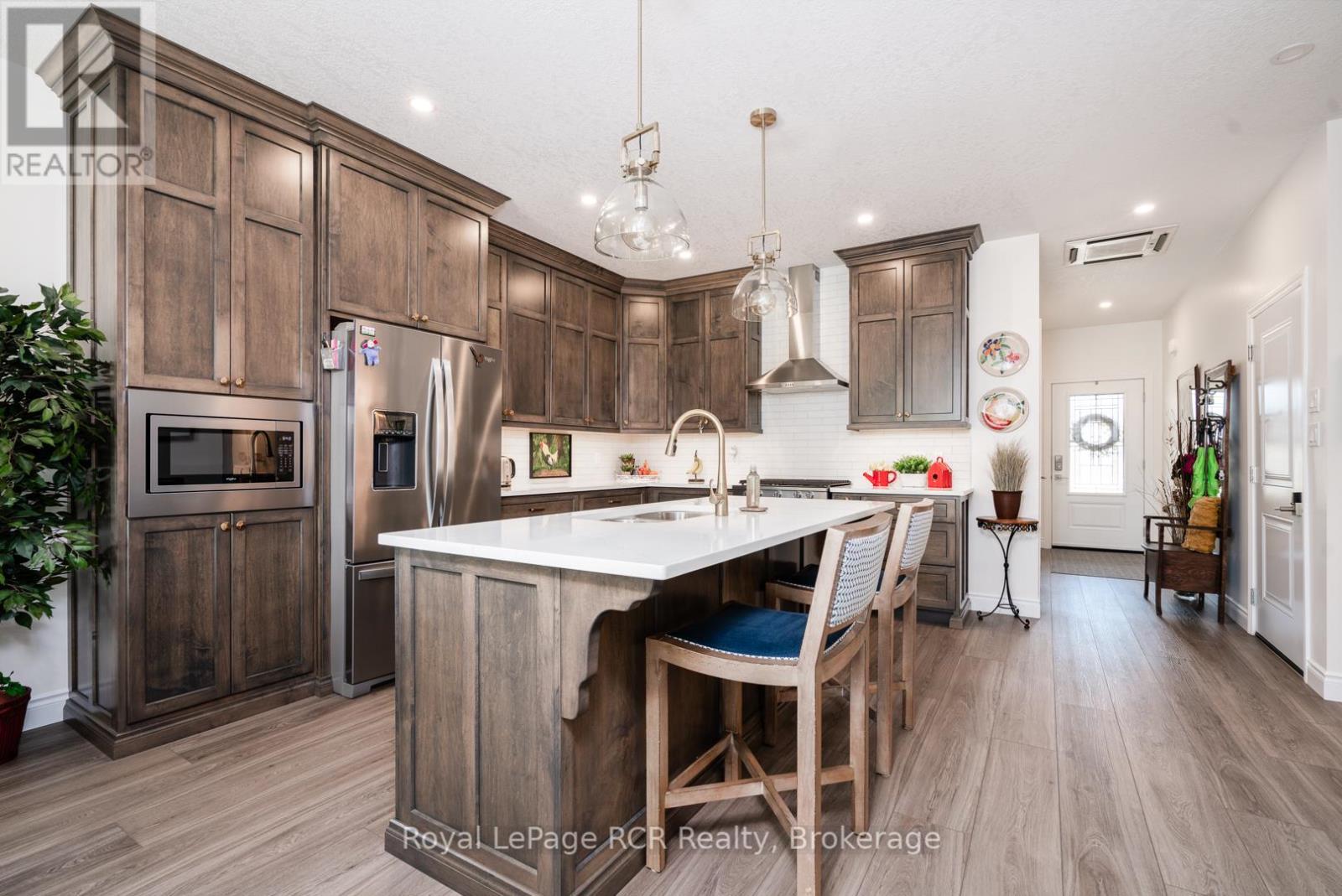 












10 PALMER MARIE LANE

,
Arran-Elderslie,




Ontario
N0G1L0


