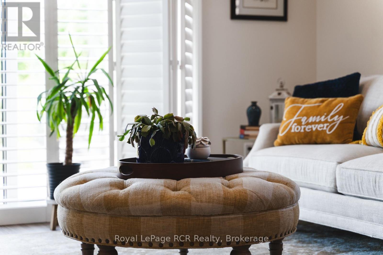 












10 PALMER MARIE LANE

,
Arran-Elderslie,




Ontario
N0G1L0

