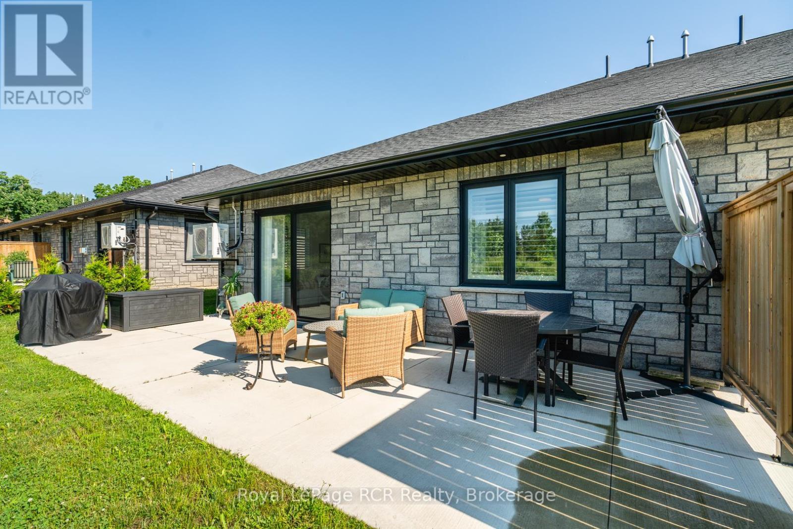 












10 PALMER MARIE LANE

,
Arran-Elderslie,




Ontario
N0G1L0

