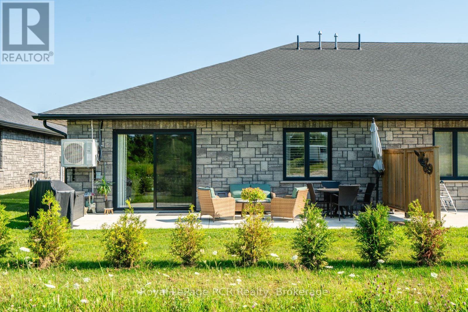 












10 PALMER MARIE LANE

,
Arran-Elderslie,




Ontario
N0G1L0

