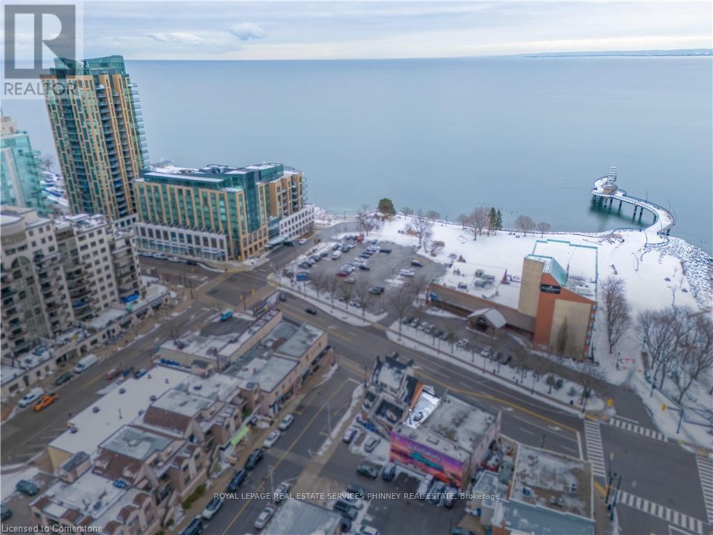 












2013 LAKESHORE ROAD

,
Burlington,




Ontario
L7R1A1

