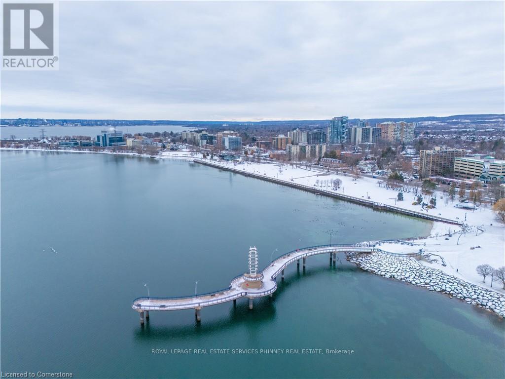 












2013 LAKESHORE ROAD

,
Burlington,




Ontario
L7R1A1

