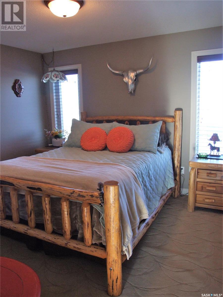












Noble Acreage

,
Leader,




Saskatchewan
S0N1H0

