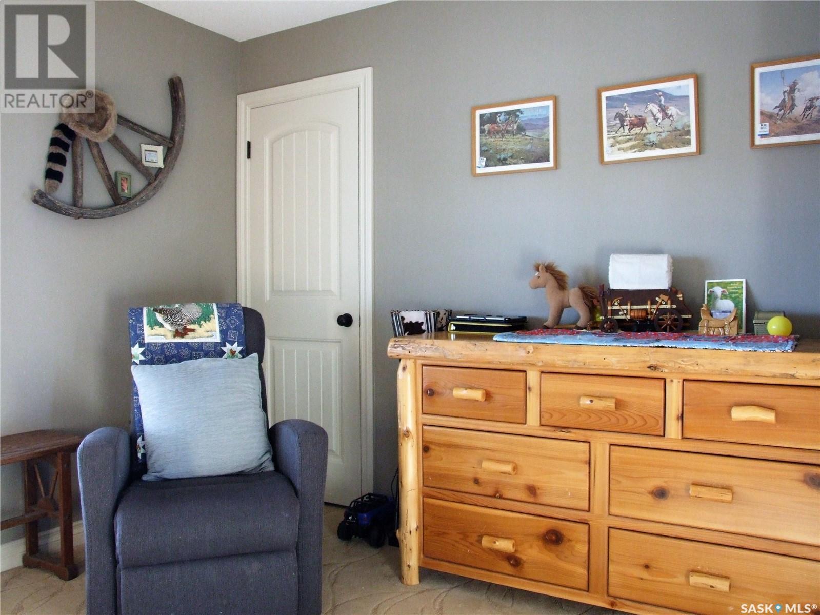 












Noble Acreage

,
Leader,




Saskatchewan
S0N1H0

